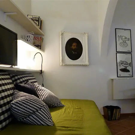Coliseum Secret Garden Apartment